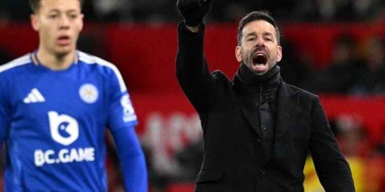 Leicester City Resmi Berpisah dengan Ruud van Nistelrooy