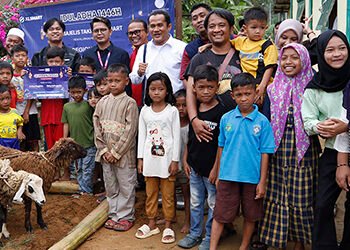 Bupati Langkat, XLSMART Bersama PFI Medan Berkurban di Kampung Kasih Sayang Langkat