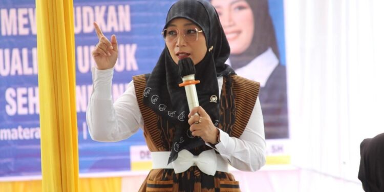 Delia Pratiwi bersama Mitra Kerja BGN Sosialisasikan Program MBG Kepada Warga Paya Roba