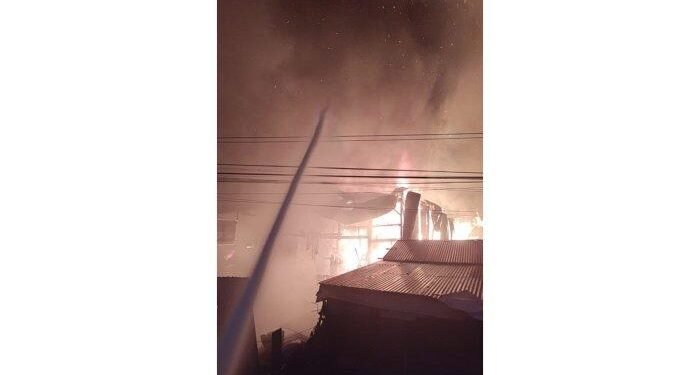 Kendala Karena Angin Kencang, 4 Bangunan di Berastagi Ludes Terbakar