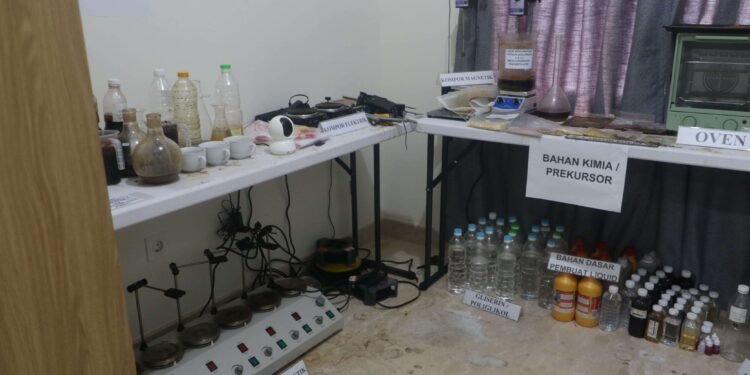 Polda Sumut Geledah Apartemen di Kota Medan, Bongkar Pabrik Liquid Vape Mengandung Narkoba