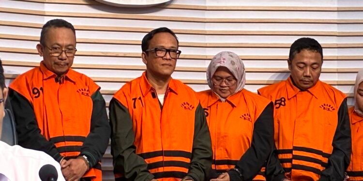 Sempat Menangis, Ini Tampang Immanuel Ebenezer Pakai Rompi KPK, Terima Uang Hasil Pemerasan Rp 3 Miliar