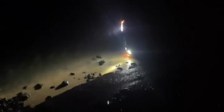 Mau ke Wisata Tangkahan Langkat, Mobil Isuzu Panther Berisikan 9 Orang Terjun Bebas ke Sungai