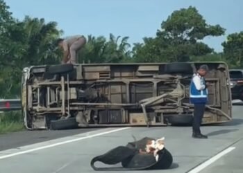 Lakalantas di Jalan Tol Medan-Tebing Tinggi, 1 Unit Mini Bus Terguling