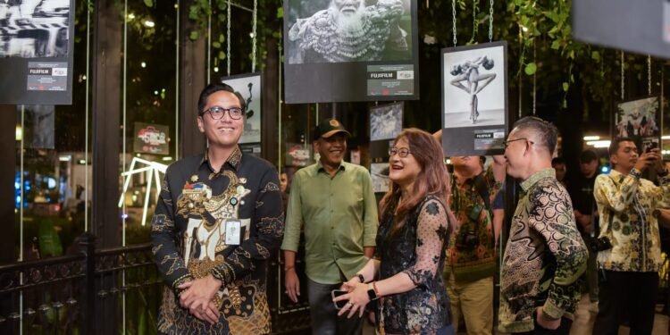 Wali Kota Medan Ingin Jadi Fotografer Agar Bisa Ikut Salon Foto Indonesia Tahun Depan