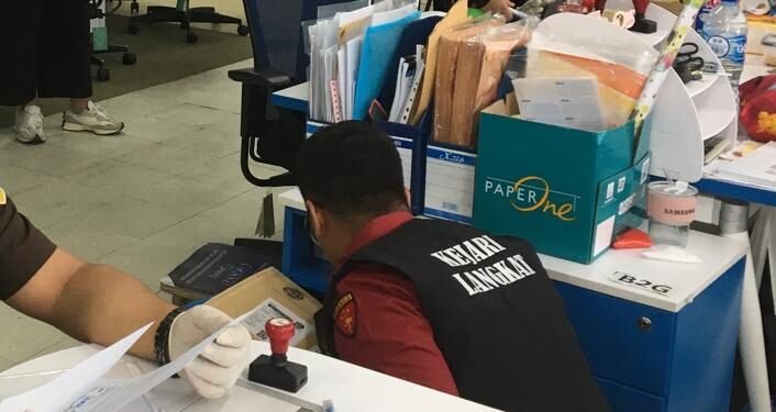Dugaan Korupsi Pengadaan Smartboard, Kantor Rekanan di Jakarta Digeledah Kejari Langkat, Ini yang Dicari