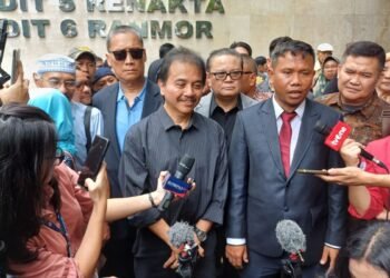 Jokowi Sebut Akan Tunjukkan Ijazahnya di Persidangan, Roy Suryo: Berbohong Terus