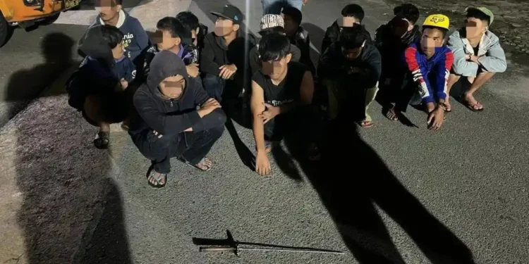 Bawa Senjata Tajam untuk Tawuran, 14 Pelajar Diringkus Polres Tanah Karo