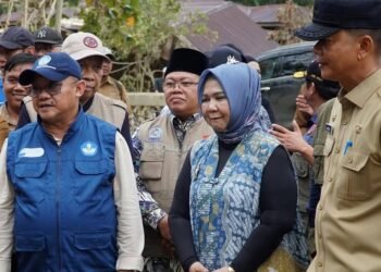 Menteri Pendidikan Tinjau Sekolah yang Rusak Akibat Banjir, Ini Pesannya ke Pemkab Langkat
