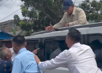 Pria Paruh Baya di Langkat Adang dan Tunjuk Presiden Prabowo, Ternyata Ini yang Disampaikan