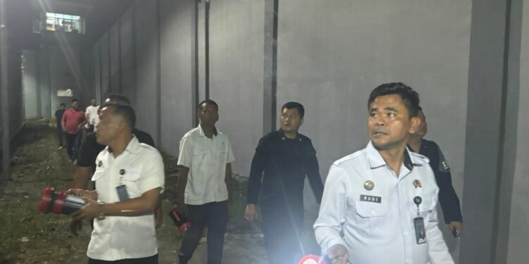 Tingkatkan Kewaspadaan Jelang Nataru, Petugas Lapas Kelas IIA Binjai Ekstra Kontrol Brandgang