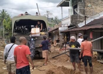 TNI AL Hadir, Air Bersih Mengalir untuk Warga Tukka