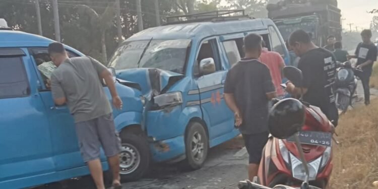 Polisi Selidik Kecelakaan Laga Kambing Dua Unit Timtak di Jalinsum Medan-Aceh