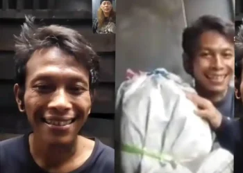 HEBOH ! Pria di Jakarta Barat Dikira Manggul Mayat, Ternyata Biawak yang Masih Hidup