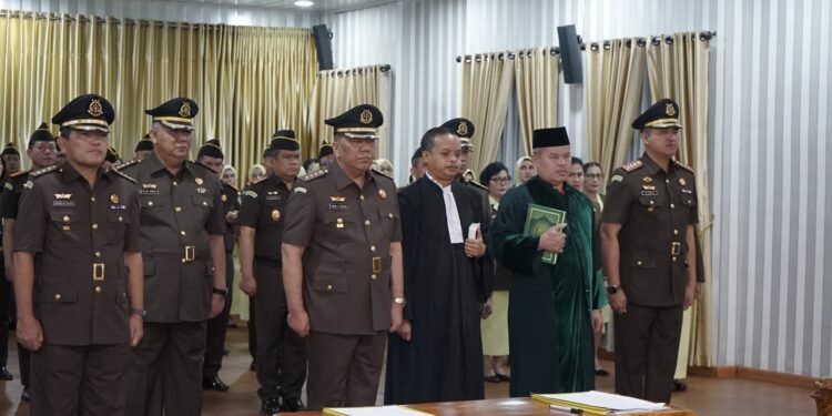 Kajati Sumut Lantik Aspidsus dan Asisten Pemulihan Aset Hingga Kejari Medan