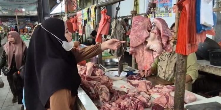 Punggahan di Kota Binjai, Harga Daging Sapi Melambung Hingga Rp 150 Ribu