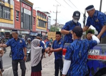 Selama Ramadhan KOMBAT Deliserdang Bagi-bagi Takjil Sebulan Penuh, Jasa : Semoga Setiap Tahun