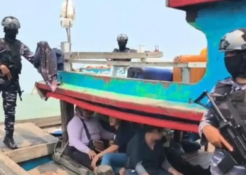 Kapal Nelayan Berisikan 6 PMI Ilegal Datang dari Malaysia Diamankan Tim Gabungan