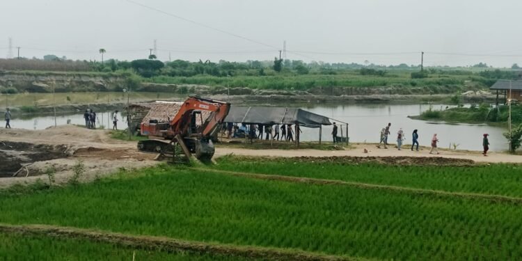 Masyarakat Blokade Jalan Menuju Galian C Ilegal di Kota Binjai