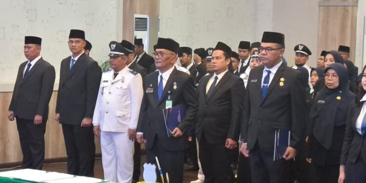 Wali Kota Lantik 76 Pejabat Baru, Khairul Azmi Kadis PUTR Langkat Pindah ke Medan