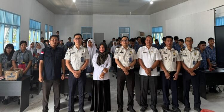 Perkuat Kesadaran Hukum, Imigrasi Sibolga Edukasi Siswa Soal TPPO dan TPPM di SMAN 1 Barus