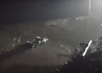 Toyota Sigra Terjun Bebas ke Sungai di Langkat, Minim Penerangan dan Jalan Rusak