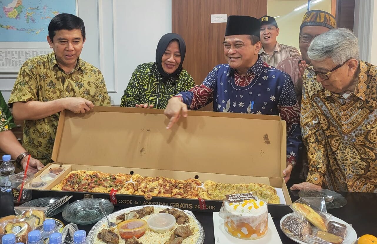 Soliditas Jadi Tradisi Kader, Balitbang Partai Golkar Rayakan Milad ke-63 Prof Ganjar Razuni