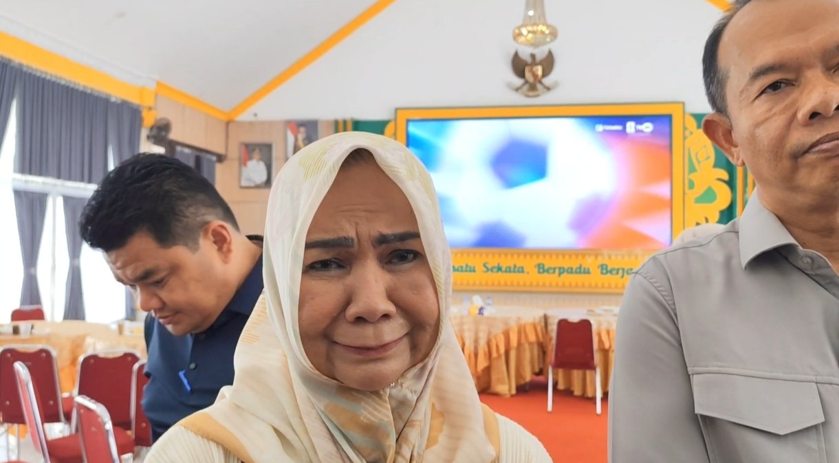 Tahu Ondim Diamankan KPK, Wakil Bupati Langkat tak Kuasa Tahan Tangis