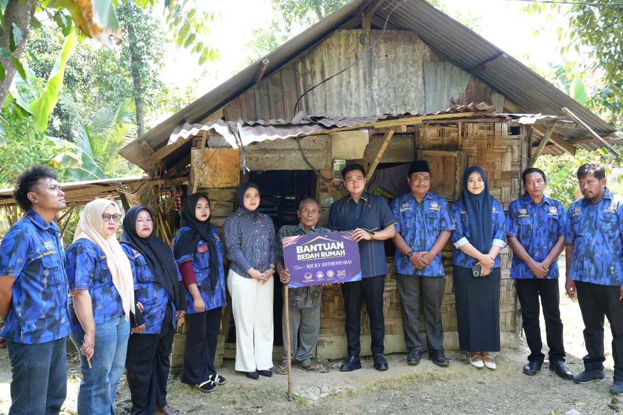 Ricky Anthony Rehab Rumah Warga di Langkat yang Bertahun-tahun tak Layak Huni