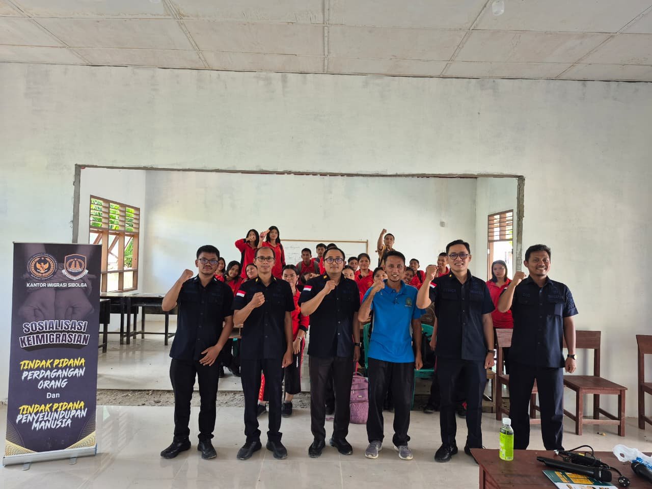 Cegah TPPO dan TPPM, Imigrasi Sibolga Edukasi Pelajar SMA Negeri 1 Sorkam