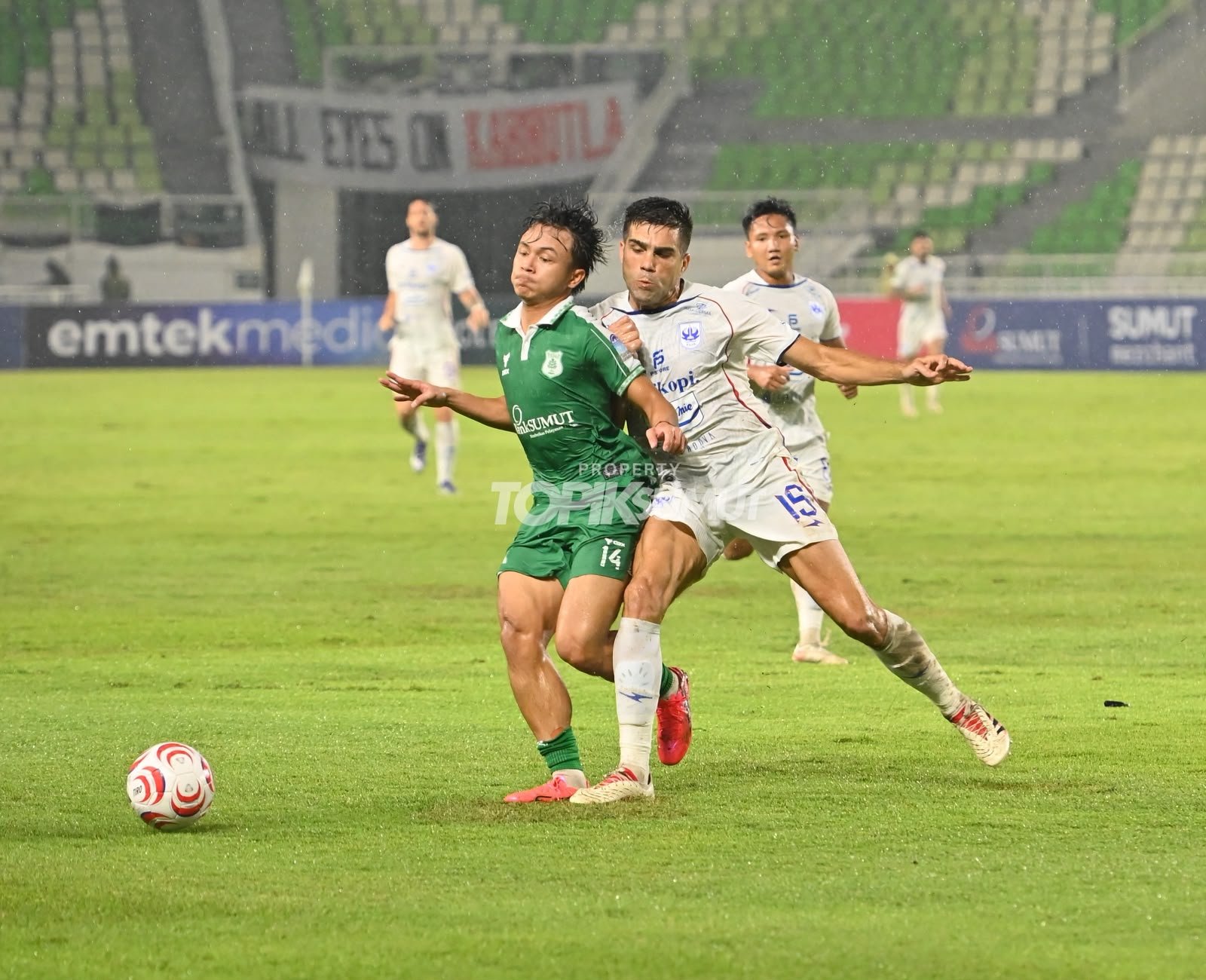 PSMS Medan Sikat PSIS 2-1, Ayam Kinantan Tempel PSPS Pekan Baru di Puncak Klasemen