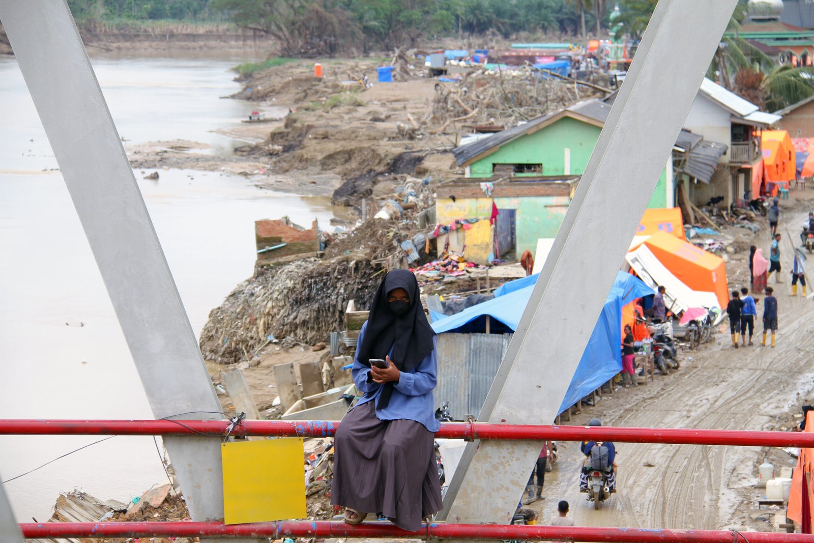 BERITA FOTO Komdigi Siapkan Internet Gratis Bagi Korban Banjir Bandang di Huntara Aceh Tamiang